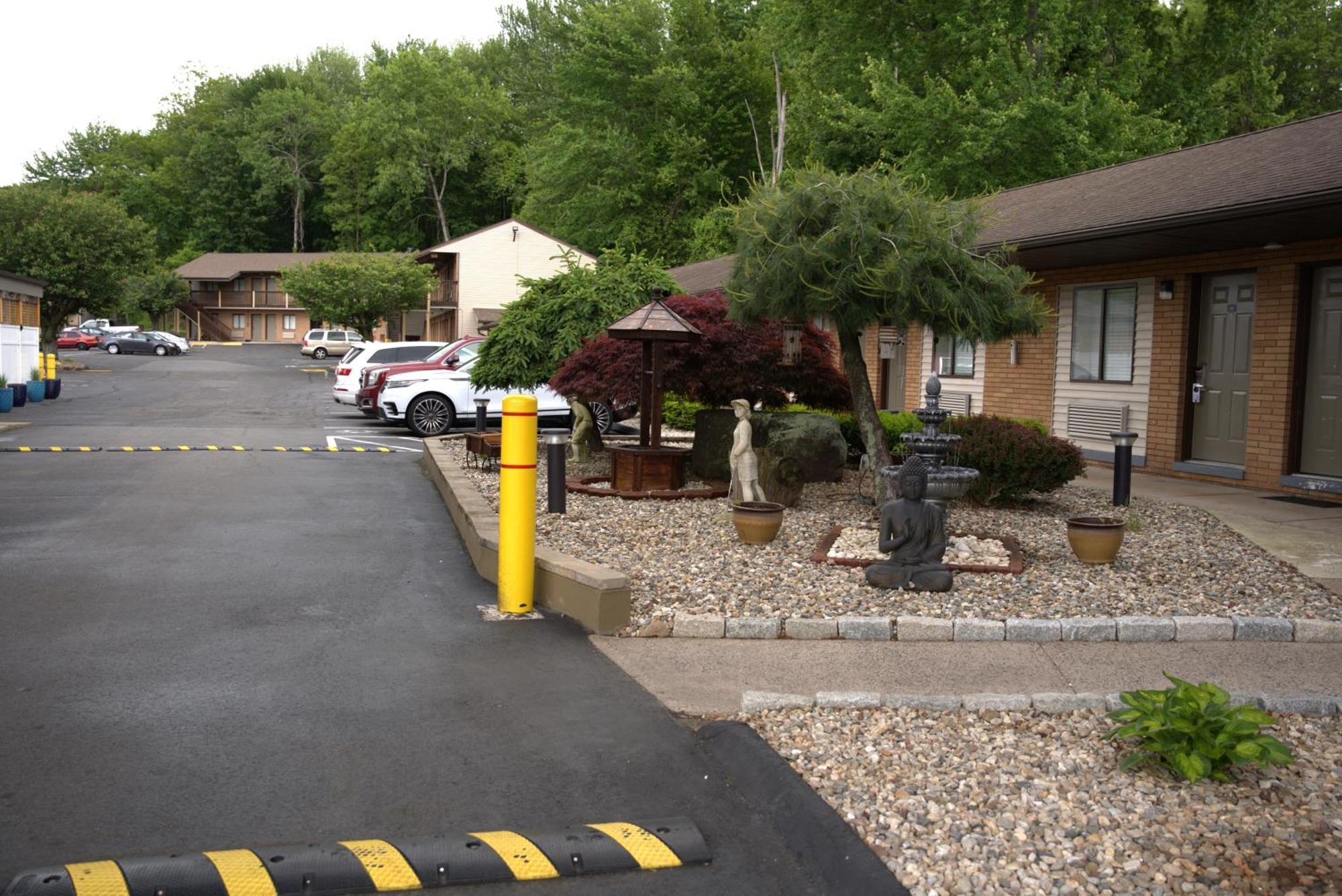 Carrier Motor Lodge Newington ภายนอก รูปภาพ